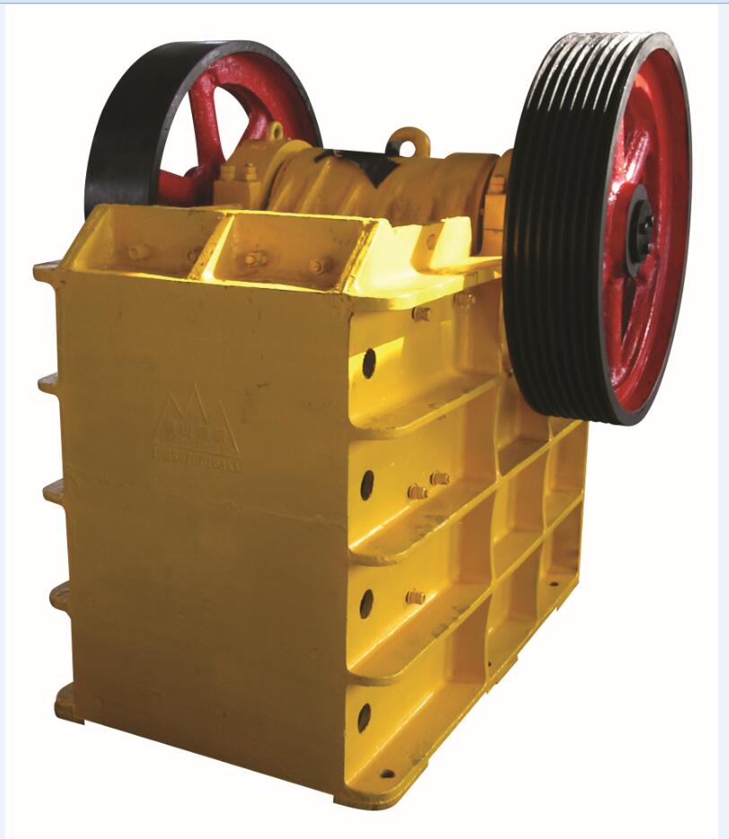 PE型復擺顎式破碎機