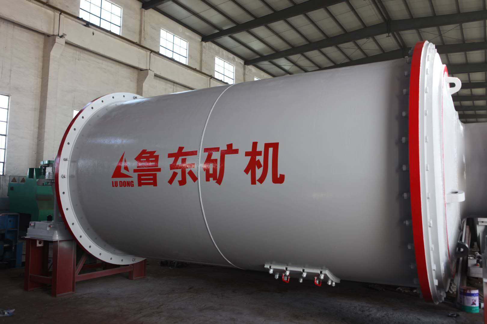 球磨機生產(chǎn)廠家：球磨機試運轉(zhuǎn)的注意事項